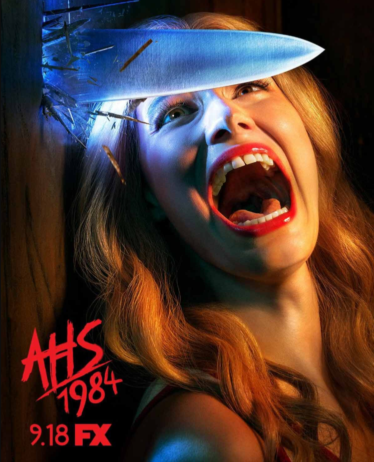 American Horror Story : 1984 nous replonge dans l’Amérique des serial killers et des goûts vestimentaires plus que discutables.
