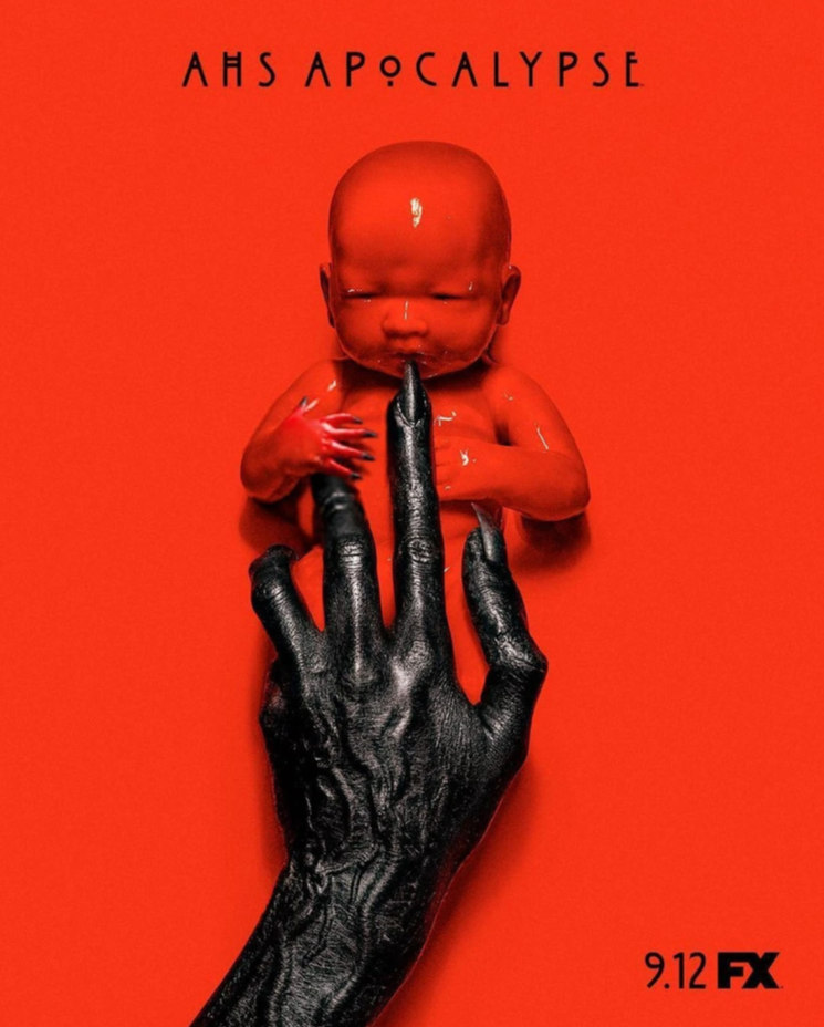 American Horror Story : Apocalypse est la huitième saison de la franchise. Au risque d’être partial, on dira qu’il s’agit de la meilleure saison.