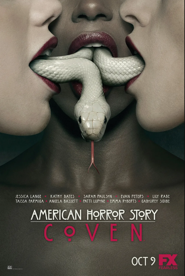 American Horror Story : Coven, reprend une thématique parfois maltraitée dans le cinéma d’horreur : les assemblées de sorcières.