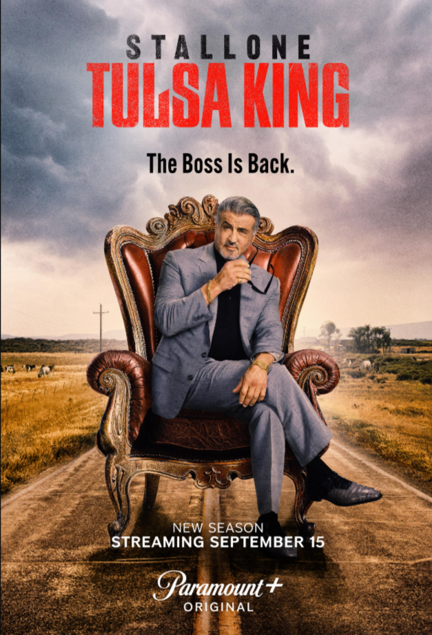 Vous auriez tort de vouloir enterrer Stallone trop tôt. Le roi du cinéma d’action est bien vivant, et Tulsa King est une franche réussite.