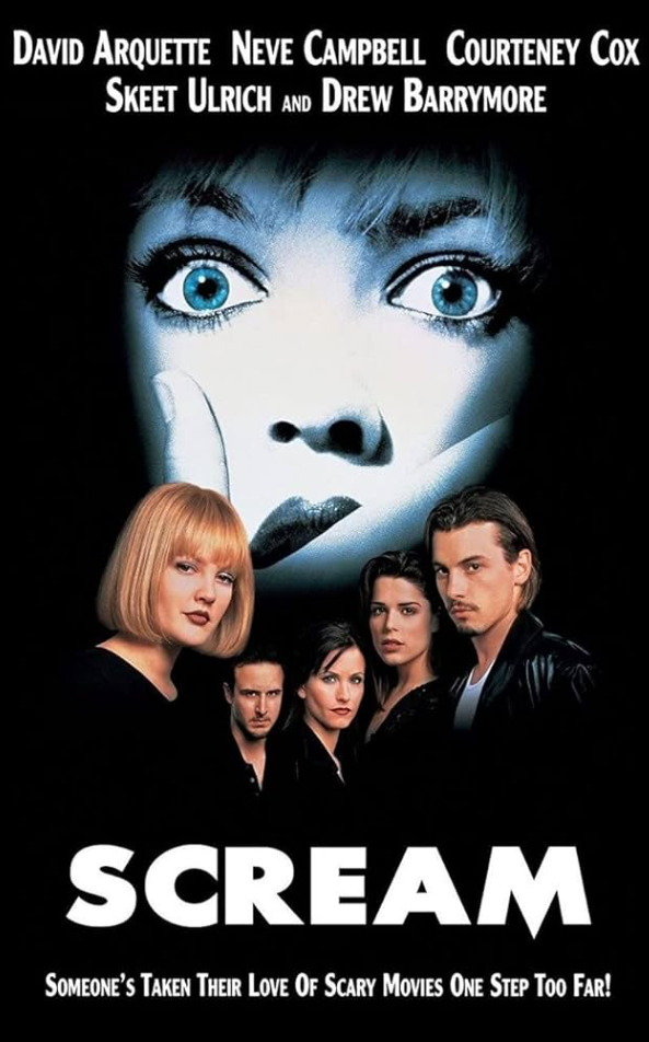 Wes Craven est revenu sur le devant de la scène du cinéma d’horreur, avec la franchise Scream. Le premier volet nous fait découvrir une Scream Queen iconique : Sidney Prescott.